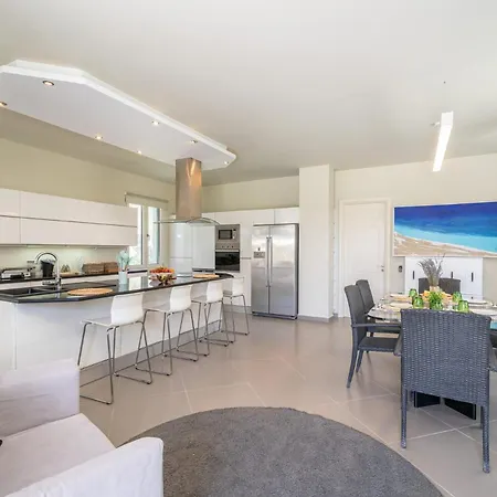 Villa Wonderful Leivathos | Azure Skies | 4 Bedrooms | Furnished Terrace With Private Pool & Hot Tub | Bbq |