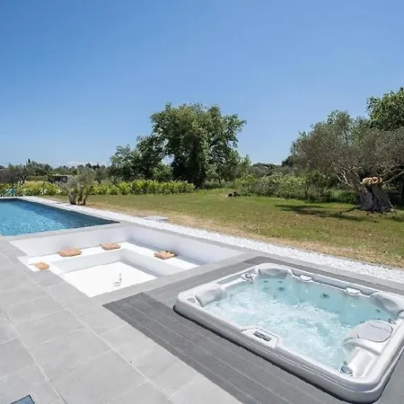 Wonderful Leivathos | Azure Skies | 4 Bedrooms | Furnished Terrace With Private Pool & Hot Tub | Bbq | Villa Zvoronáta
